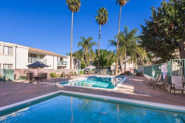 Internet Access, Laundry Facility, Clubhouse 1