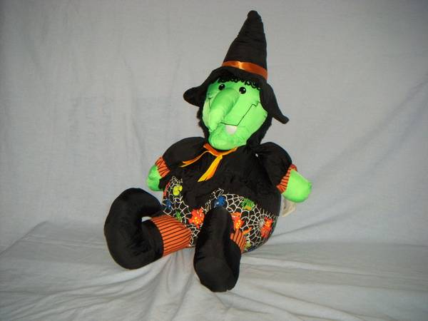 Vintage 1993 Soft Expressions Halloween Witch Plush Doll 1
