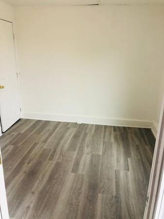 $2,700 / 2br - 3-Bedroom Apartment – Available November 1st (Rochester)63932058310018123