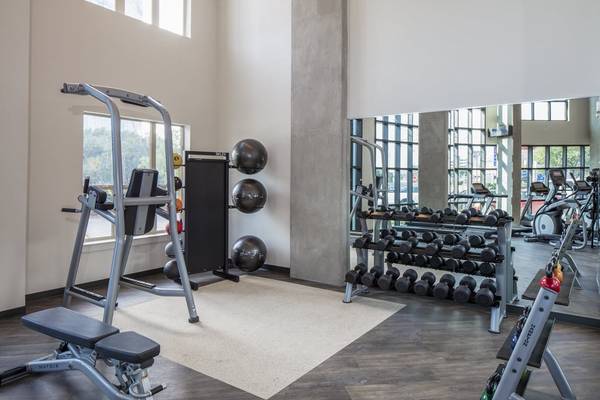 $1,950 / 2br - 991ft2 - Only the best! Brand new community in Dallas! 2 bed / 2 bath! (Dallas - Galleria)63796476879489123