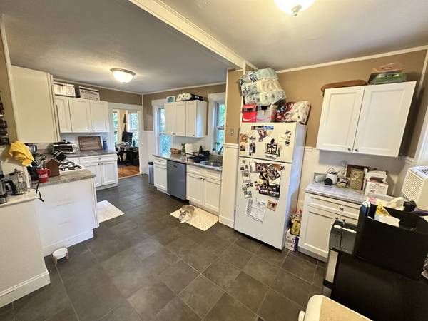 $3,350 / 2br - Cambridge 2 Bed/1 Bath Apartment | Between Harvard and Porter Square63817587408257124