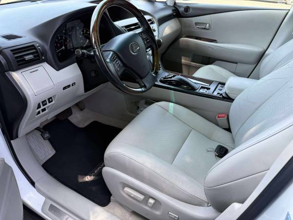 2011 Lexus Rx350 con todas las opciones - $11,800 (Signal Hill)63624607713025123