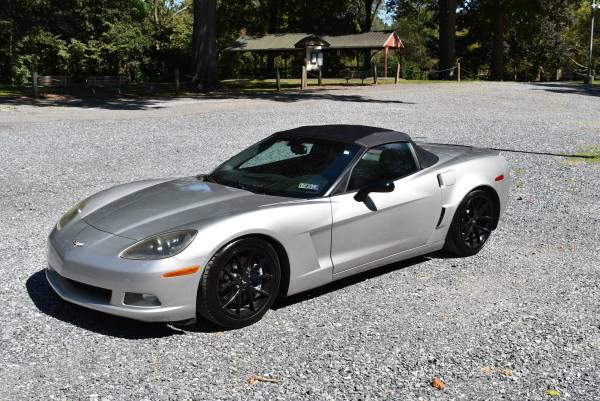 2005 Chevrolet corvette c6 convertible 1