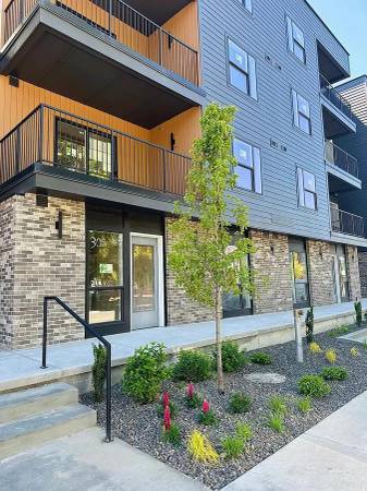 $1,700 / 1br - 624ft2 - Pet-Friendly Perfection Near Whitewater Park | Luka Boise (Garden City)63981533937283120