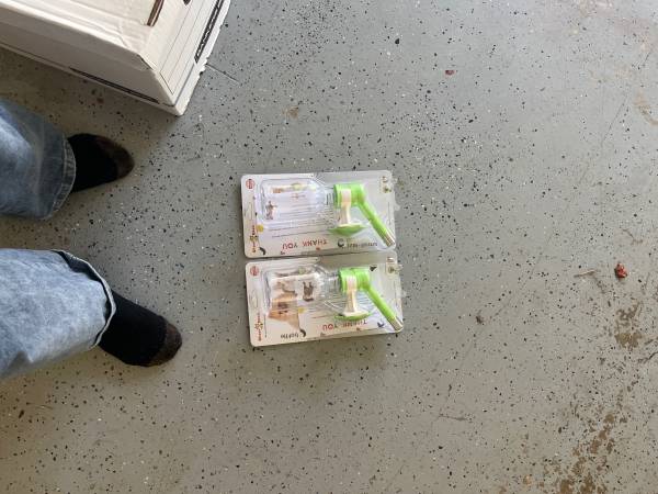 Small animal carrier water bottles 1