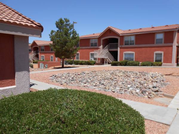 $1,591 / 3br - 960ft2 - Vermillion View (Page)63932588381058120