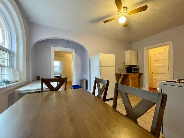 $6,400 / 4br - Brookline 4 Bed/2 Bath | Furnished Duplex w/ In-Unit Laundry63347751858947124