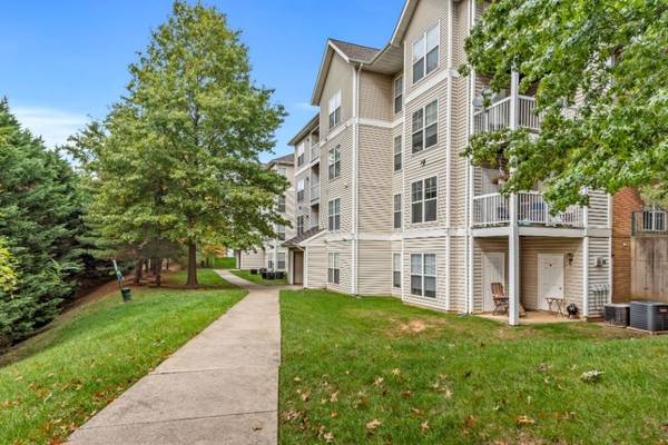 $2,215 / 3br - Patio/Balcón, Casa Club, Admite Mascotas (201 Owings Gate Court, Owings Mills, MD)63694763033601120