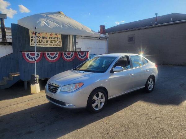 2009 Hyundai Elantra - $2,000 (+ Centro de Puja Automática)63487301980931122