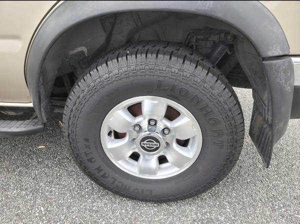 Nissan Pathfinder XE - $4,20063470039798913123
