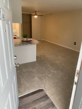 $1,424 / 450ft2 - Don’t Miss Out | Open Concept Studio – October Move-In Special (Lynnwood)63786636788227122