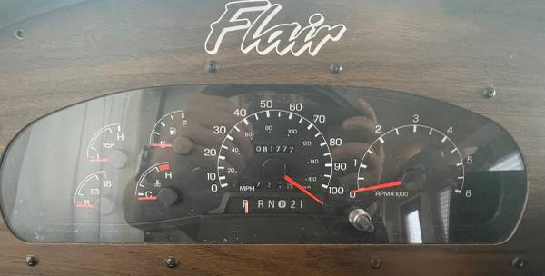2000 Fleetwood Flair 31A - $22,500 (Queens)63470803323649121