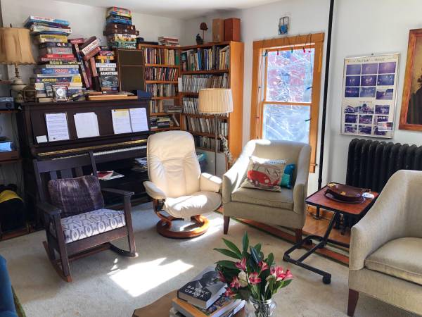 $950 / 5br - 120ft2 - Seeking woman for vibrant and easygoing 5-bedroom home – Inman Square (Inman Sq. Cambridge)63690793591043122