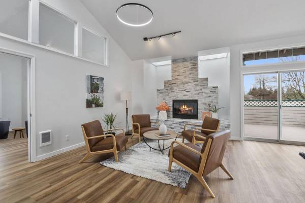 $1,750 / 2br - 1025ft2 - Perfecto: 2 BR 2 BA Disponible Ahora Excelentes Comodidades, ¡Llama Hoy! (Sommer Hills)63688443742081120