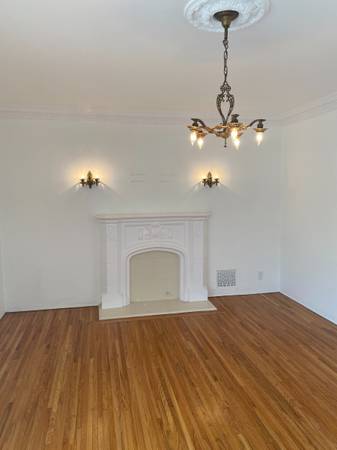 $3,795 / 2br - 1500ft2 - 1930's FRENCH NORMANDY 2BD/1BA +PRIVATE BALCONY, LUSH GARDEN~HANCOCK P (Hancock Park/Larchmont Village)63953221050499124