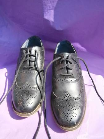 Bruno Marc Dress Shoes - Oxfords - Pre-owned - US Size 2 1