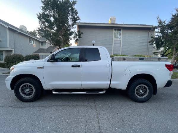 2012 Toyota Tundra 5.7 V8 4x4 - $22,700 (san jose north)63442352683139122