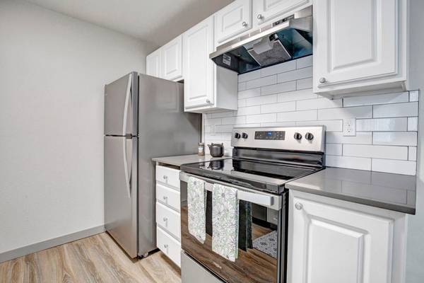 $1,795 / 1br - 644ft2 - A new perspective on living: 1 BR, 1 BA, 644 Sq Ft! (Mountlake Terrace)63786780364417122