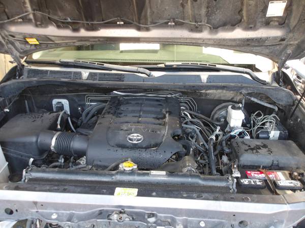 2012 Toyota 4.6L V8 6-Spd AT Stk# R26760 - $8,400 (ROSEVILLE)63619519894915124