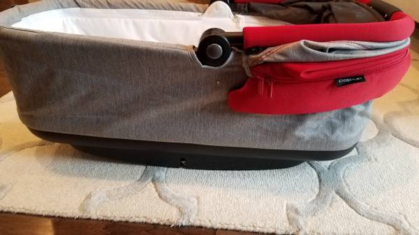 Cuna Peg Perego, plegable en forma de tulipán - $20 (Redmond)63439403502465121