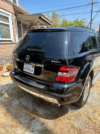 2007 Mercedes m class - $5,800 (Monrovia)63618242521857124