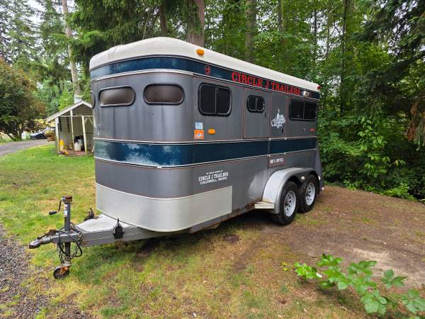 2 horse straight load - $4,500 (Kingston)63471371764739120