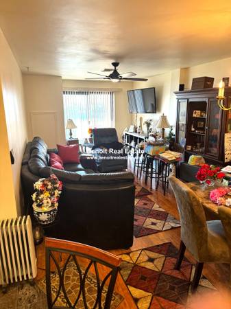 $2,100 / 1br - Renovated 1BR Condo w/ Balcony & Parking – Furnished, Laundry (Quincy)63614110078209123