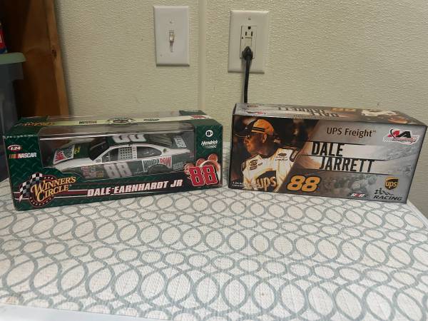 Dale Jarrett UPS Freight #88 Car 1