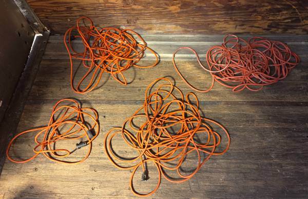 Lot of 4 Extension Cords 1