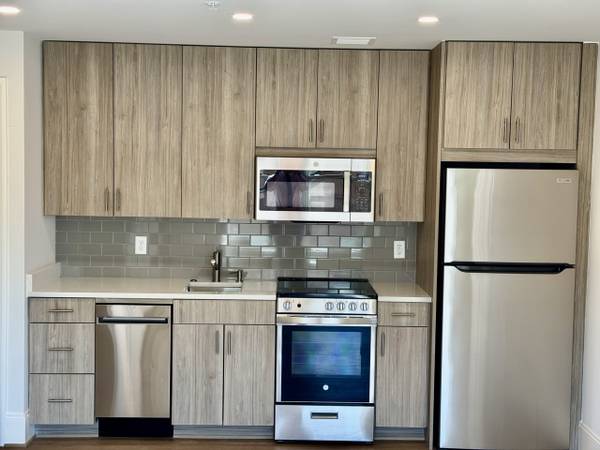 $2,400 MEJOR OFERTA EN GEORGETOWN! ¡TODO INCLUIDO! ¡LAVADORA/SECADORA EN LA UNIDAD! (Georgetown)63896153439106123