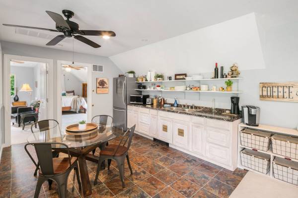$2,075 / 1br - Short-term housing furnished-utilities included (MONROE)63910064417155123