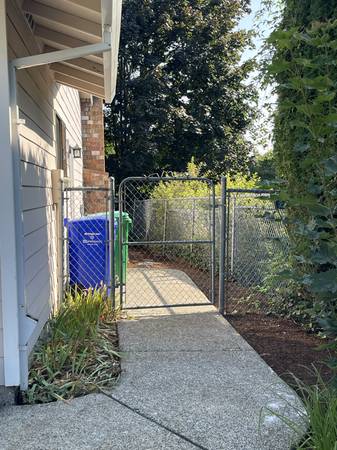 $2800.00 / 3br - 1350ft2 - Great single level home in great, quiet neighborhood! Make an appointm63820739432067121