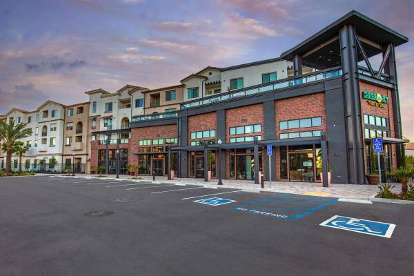 $2,699 / 2br - 🐶 Pet-Friendly Community w/ Dog Park!! (Ontario, CA)64028081521537123
