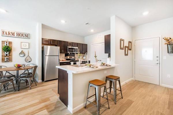 $790 / 1br - 741ft2 - Acceso para discapacitados, ascensor, lavavajillas, microondas (Henderson TX)64037559160067122
