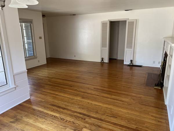 $2,850 / 2br - 1300ft2 - Tranquilo hogar en alquiler en East Sacramento $2850/mes (East Sacramento)64043663755523124