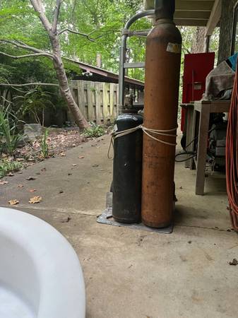 O2 Tank ( empty)  + Acy Tank (800 psi)   Refillable  Locally  $175 1