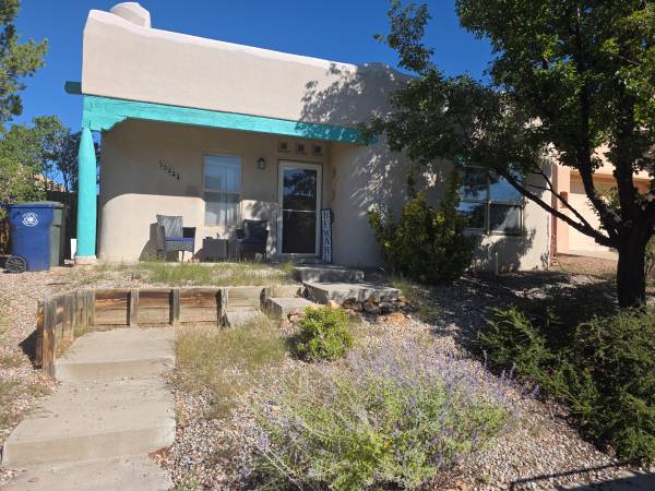 $950 / 3br - 3 dormitorios con 2 compañeros de cuarto masculinos (cualquier género aceptable) (Santa Fe)63806118656003120