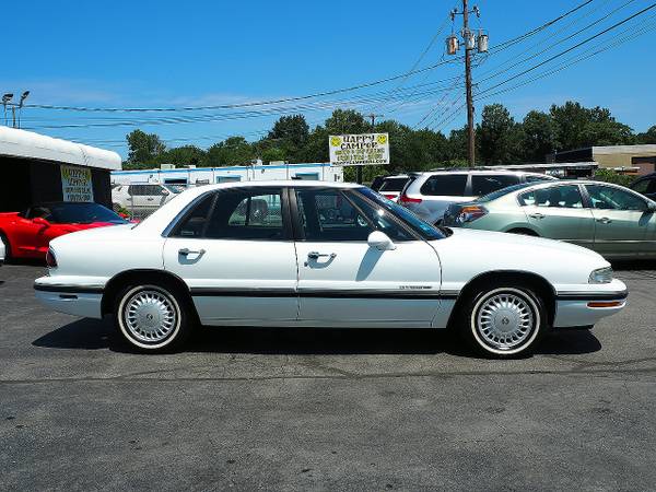 1998 Buick Lesabre 3800 V-6 con todo el poder, solo un propietario, 67 mil millas, como nuevo - $6.995 (HappyCamperRI.com)63470590841345124