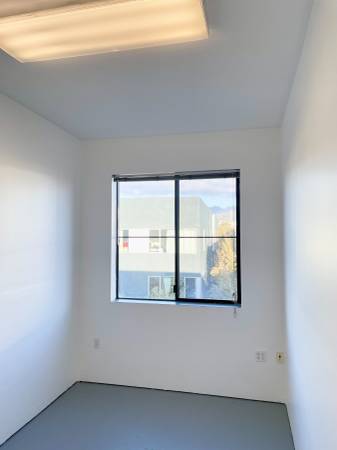 $540 FABULOUS NATURAL LIGHT STUDIO SPACE! (berkeley)63834322649985121