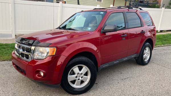2010 Ford Escape 4x4 - $5.500 (Westchester, NY)63436938858883121