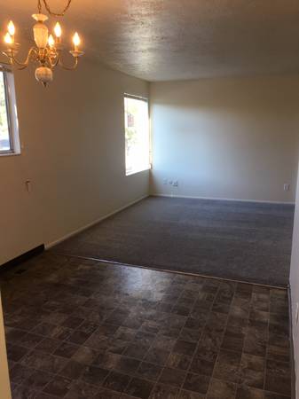 $1790.00 / 3br - 1650ft2 - Holladay Townhouse Duplex63674363535619123
