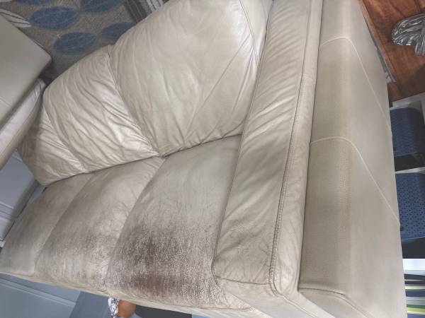 Leather sectional- needs seat covers 1