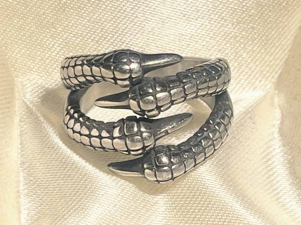 dragon eagle claw gothic ring size 8.5 stainless steel 1