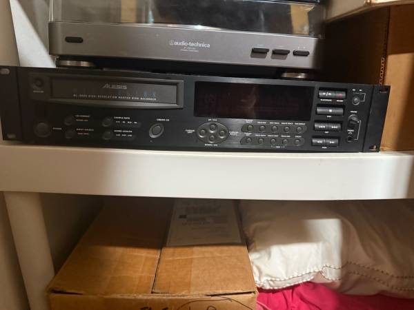 Alesis Ml 9600 high resolution master disk recorder. 1