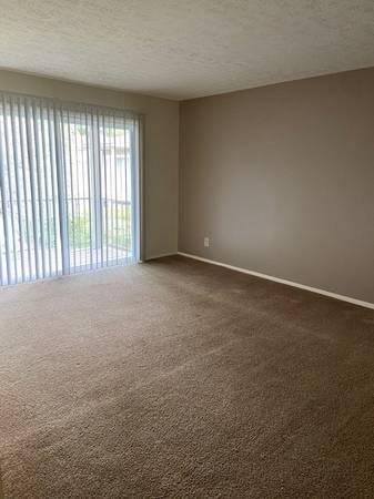 $919 / 1br - 580ft2 - DONT PASS ON OUR GREAT DEALS! (Jeffersonville)64008826858883120