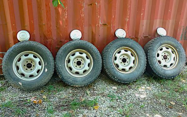 4 Good, A/T Tires, Wheels And Center Caps For 2009-2014 Ford F-150. 1