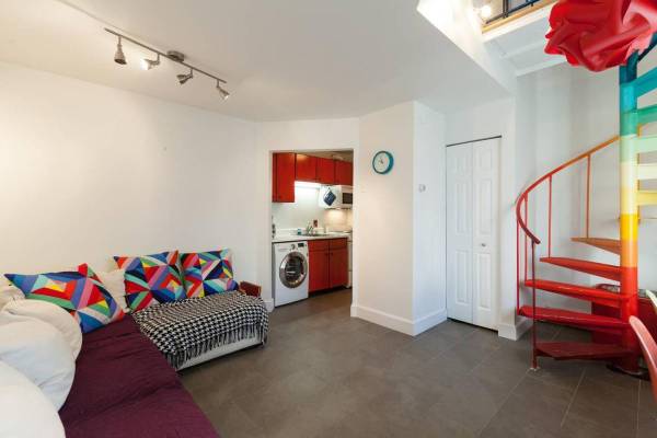 $1,500 / 1hab - 500ft2 - incluye colchón queen, entrada privada con pequeño patio (Cambridge)63655201945091121