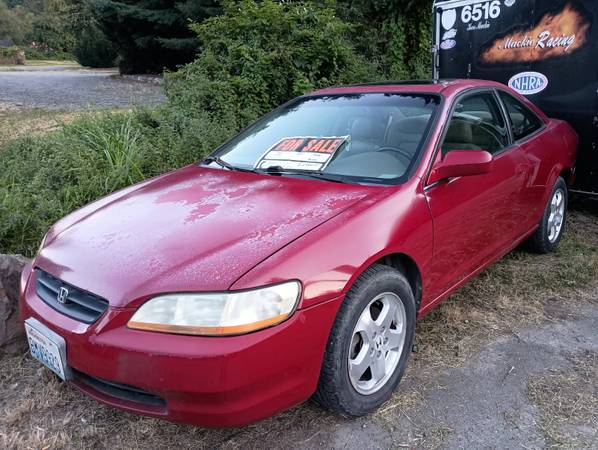 1998 Honda Accord EX 2 puertas V6 Automático - $2,000 (maple valley)63624376877955121