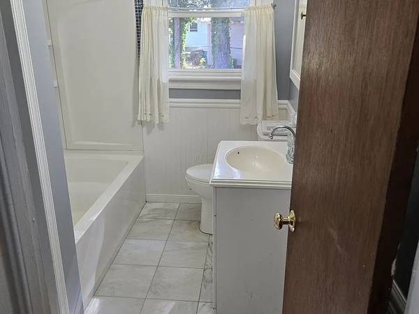 $1,500 / 2br - 1526ft2 - 2 bedrooms and 2 bathrooms for rent (financial district)63667872581251122