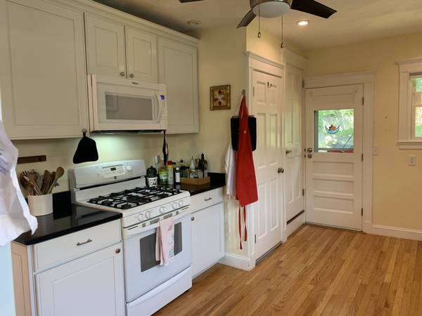 $4,000 / 4br - Dorchester 4 Bed/2 Bath Bi-Level Duplex | Adams St (Dorchester)64294792555267121